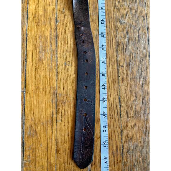 Vintage Distressed Brown Leather Belt w/Fisherman Theme sz XL - Picture 13 of 14
